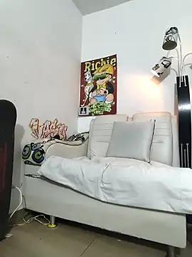 Thomasjons  online show from February 15, 2026, 3:51 am