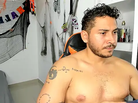 ashlan king online show from November 4, 2025, 7:28 pm