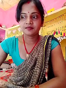 Snapshot of Hot_bbbb chatting on May 8, 2026, 8:29 am Hot bbbb online show from May 8, 2026, 8:29 am