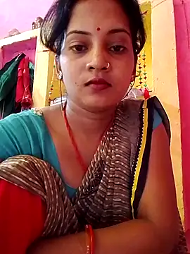 Snapshot of Hot_bbbb chatting on May 6, 2026, 5:00 am Hot bbbb online show from May 6, 2026, 5:00 am