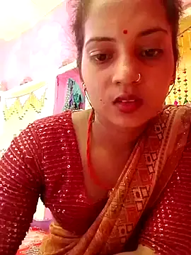 Snapshot of Hot_bbbb chatting on May 7, 2026, 8:17 am Hot bbbb online show from May 7, 2026, 8:17 am