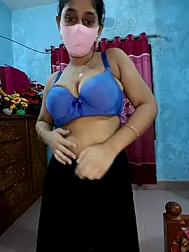 Cute Faria online show from October 28, 2025, 4:39 pm