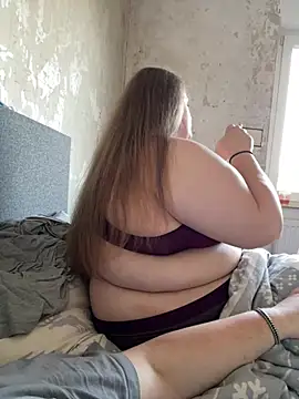 CurvyPaar2 online show from February 26, 2026, 1:44 pm