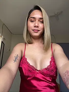 IvoryKath online show from November 6, 2025, 3:32 am