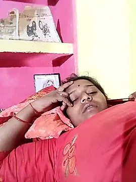 Hot crety online show from April 1, 2026, 4:37 pm