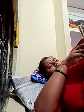 Hot crety online show from November 29, 2025, 10:54 pm