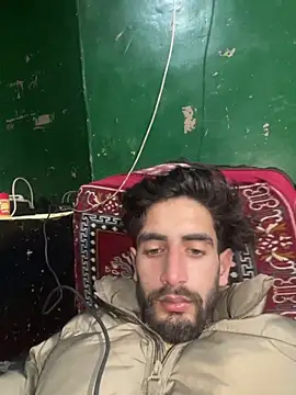 lyath3245 online show from February 6, 2026, 9:05 am