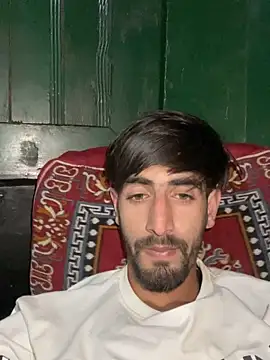 lyath3245 online show from April 19, 2026, 8:00 pm