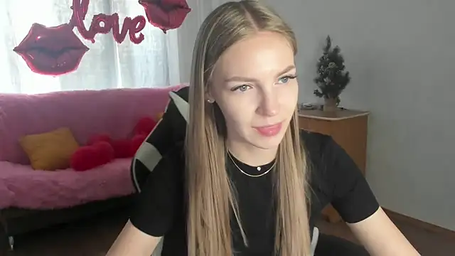 HitGyrl online show from March 13, 2026, 8:08 am