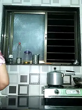 Snapshot of sneha_bebo chatting on March 3, 2026, 3:52 pm sneha bebo online show from March 3, 2026, 3:52 pm