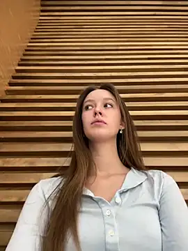 ElliRose online show from November 20, 2025, 8:04 am