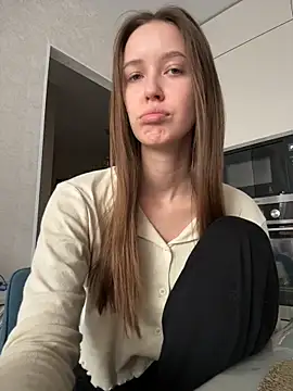 ElliRose online show from February 11, 2026, 7:41 am