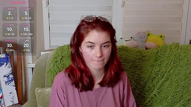 Snapshot of ElzaBlis chatting on October 2, 2025, 8:34 pm ElzaBlis online show from October 2, 2025, 8:34 pm