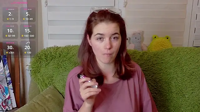 Snapshot of ElzaBlis chatting on October 16, 2025, 6:49 pm ElzaBlis online show from October 16, 2025, 6:49 pm