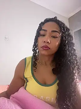 Snapshot of jhennyfer chatting on March 10, 2026, 4:49 am jhennyfer online show from March 10, 2026, 4:49 am