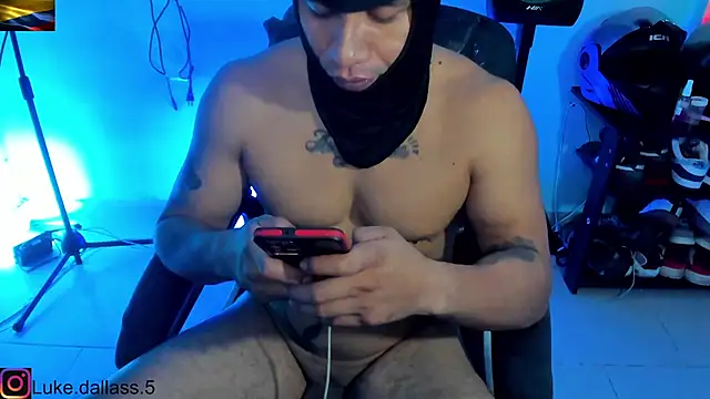 Snapshot of zeus_7777 chatting on January 18, 2026, 11:02 am zeus 7777 online show from January 18, 2026, 11:02 am