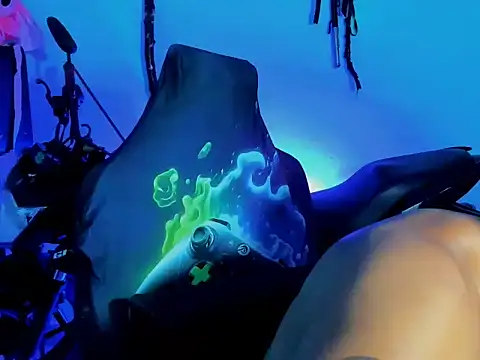 zeus 7777 online show from October 9, 2025, 11:05 pm