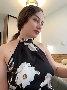 Snapshot of Maribelle_Vinnie chatting on April 23, 2026, 12:40 pm Maribelle Vinnie online show from April 23, 2026, 12:40 pm