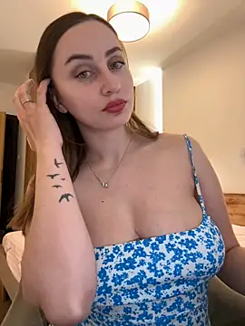 Snapshot of Maribelle_Vinnie chatting on April 29, 2026, 12:20 pm Maribelle Vinnie online show from April 29, 2026, 12:20 pm