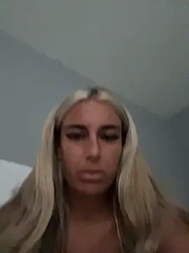 EllieMaeBaby online show from September 18, 2025, 5:38 pm