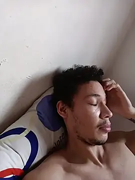 RuiMaddoox online show from November 14, 2025, 2:10 pm