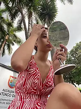 Melody-baby online show from November 23, 2025, 7:24 pm