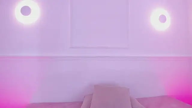 aleksandramiller  online show from June 3, 2026, 1:01 pm
