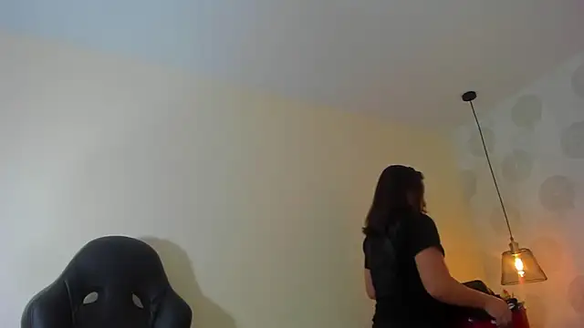 GIANAMILLER6 online show from April 9, 2026, 12:11 pm