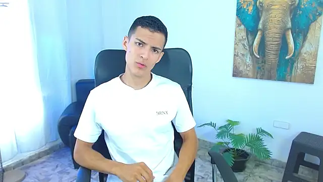 Matiius18 online show from May 30, 2026, 2:12 pm