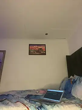 BQueen223 online show from March 28, 2026, 1:17 am