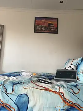 BQueen223 online show from April 4, 2026, 3:18 pm