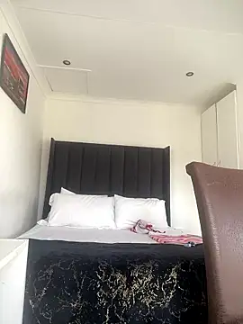 BQueen223 online show from January 10, 2026, 3:40 pm