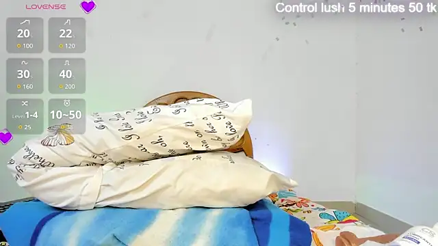 Snapshot of hotbrunett chatting on October 6, 2025, 8:20 pm hotbrunett online show from October 6, 2025, 8:20 pm