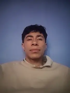 Snapshot of Rolito69 chatting on October 6, 2025, 10:32 pm Rolito69 online show from October 6, 2025, 10:32 pm