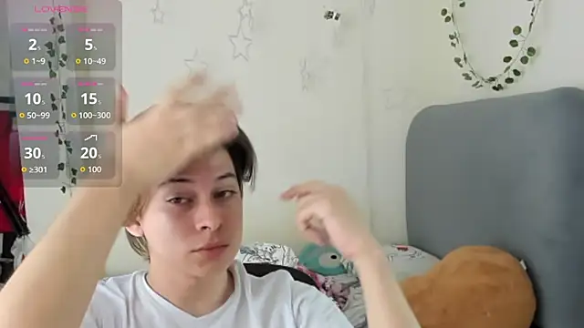 Snapshot of Felix_art chatting on October 4, 2025, 7:59 pm Felix art online show from October 4, 2025, 7:59 pm