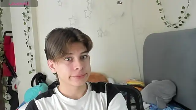 Snapshot of Felix_art chatting on October 10, 2025, 6:53 pm Felix art online show from October 10, 2025, 6:53 pm