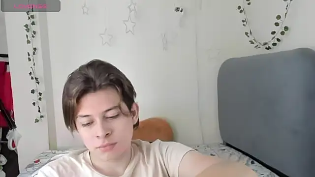 Snapshot of Felix_art chatting on October 3, 2025, 7:04 pm Felix art online show from October 3, 2025, 7:04 pm