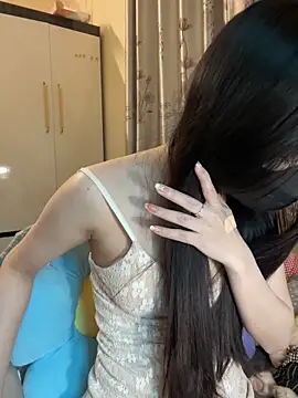 Dior baby online show from April 8, 2026, 2:35 am