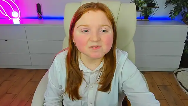 KattyRose8 online show from February 1, 2026, 7:23 pm