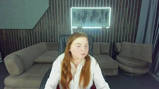 KattyRose8 online show from November 7, 2025, 6:45 pm