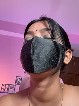 Neha18 online show from May 3, 2026, 9:29 pm