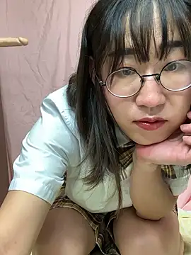 Snapshot of tmtm_mugiwara chatting on November 12, 2025, 6:28 am tmtm mugiwara online show from November 12, 2025, 6:28 am