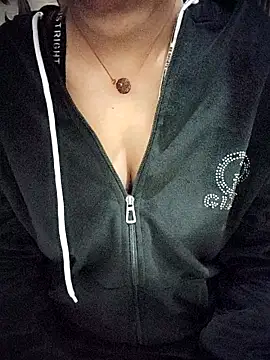 Nikita-Singh88 online show from November 27, 2025, 11:32 am