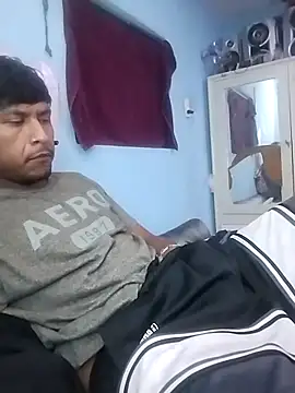 negromaussm online show from November 1, 2025, 9:36 am