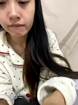 Snapshot of MengMeng0515 chatting on January 8, 2026, 11:27 am MengMeng0515 online show from January 8, 2026, 11:27 am