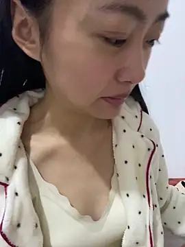 Snapshot of MengMeng0515 chatting on December 18, 2025, 1:48 pm MengMeng0515 online show from December 18, 2025, 1:48 pm