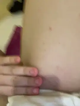 Mroma89six online show from October 4, 2025, 3:02 pm