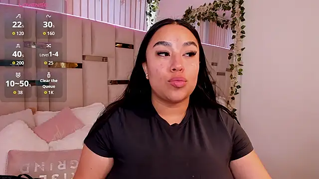 Zoey thompson online show from December 18, 2025, 7:40 pm