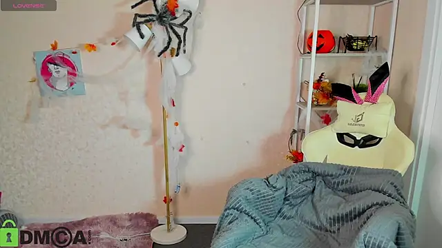 Snapshot of R0cket_bunny chatting on November 12, 2025, 1:10 am R0cket bunny online show from November 12, 2025, 1:10 am