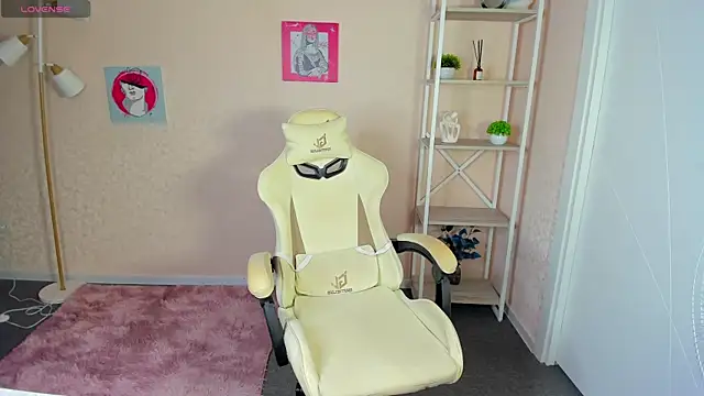 Snapshot of R0cket_bunny chatting on September 26, 2025, 12:06 am R0cket bunny online show from September 26, 2025, 12:06 am